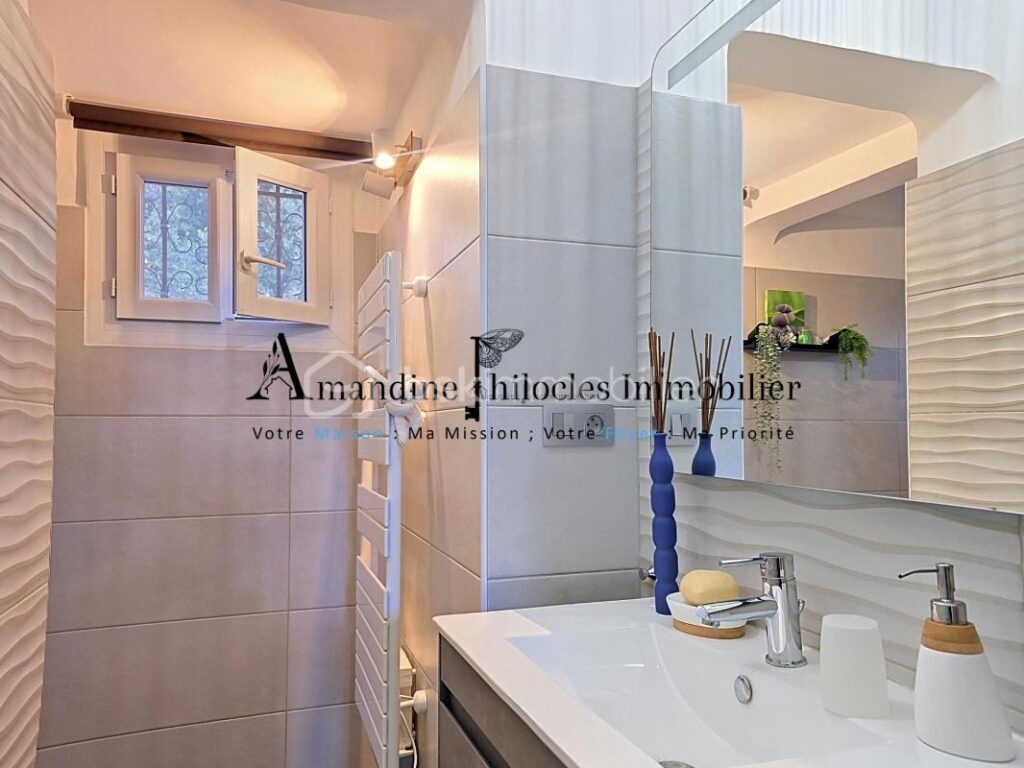 Villa familiale coup de coeur aux accents de vacances !! – 4 pièces – 4 chambres – 137 m²