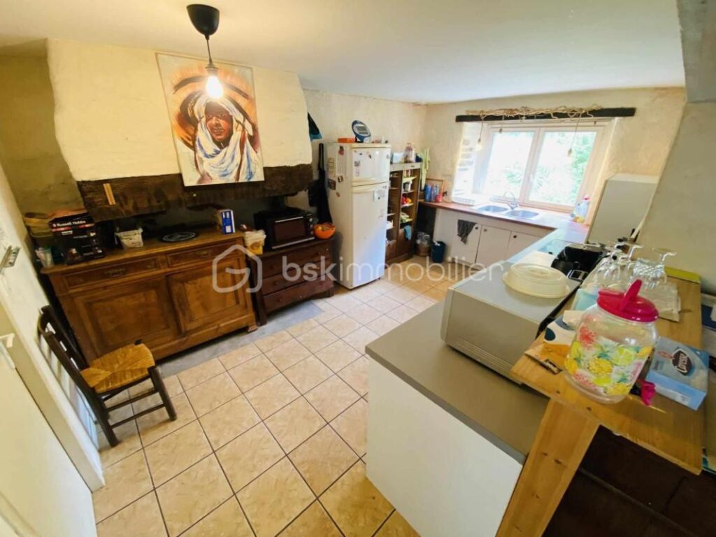 Maison de Village de 187 M² (Loyat 56800) – 7 pièces – 5 chambres – 187 m²