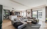 MAISON MODERNE QUASI AUTONOME AVEC PIECE DE VIE 80m2 – 5 pièces – 3 chambres – 163 m²
