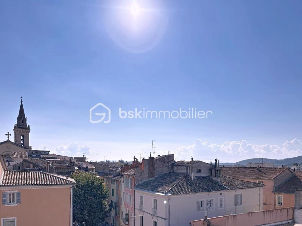 Bel appartement au coeur de Draguignan! – 5 pièces – 3 chambres – 92 m²