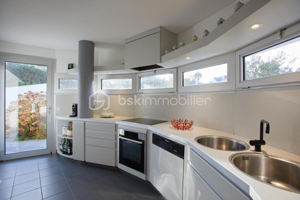 Propriété d’exception à Étables-sur-Mer – 7 pièces – 4 chambres – 248 m²
