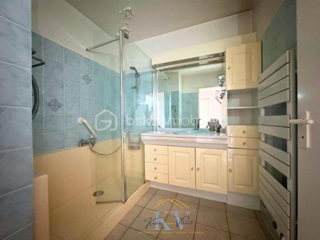 À louer – Beau T3 avec terrasses et box – Secteur Hôtel du Département de l&rsquo;Hérault – 3 pièces – 2 chambres – 69 m²