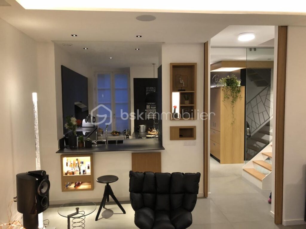APPARTEMENT HAUT DE STANDING 215M² MEAUX CENTRE – 4 CHAMBRES – DPE C – 640 000 € – 8 pièces – 4 chambres – 162 m²