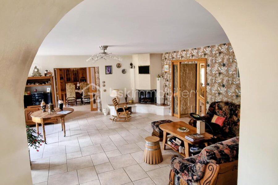 Maison à vendre à Exoudun