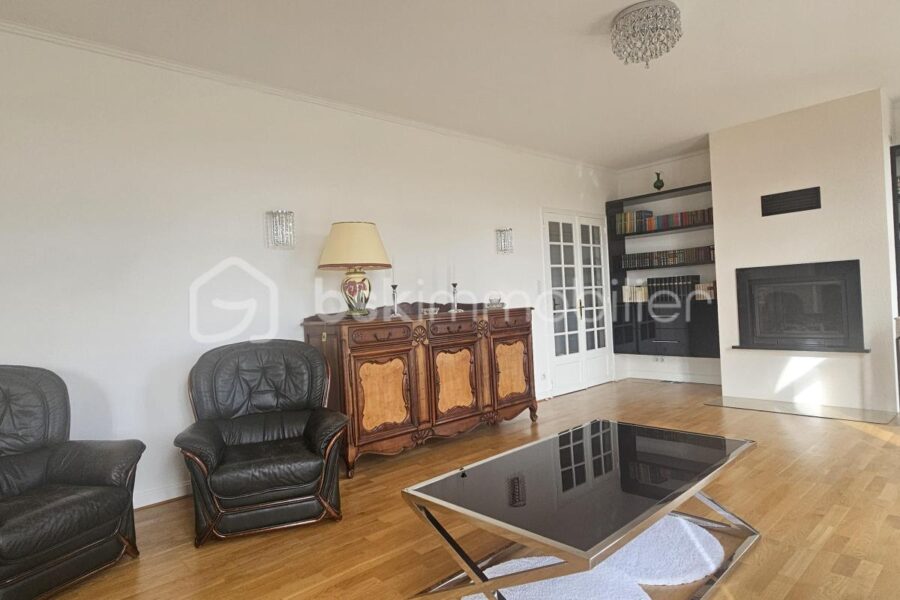 Maison à vendre à Saint remy en rollat