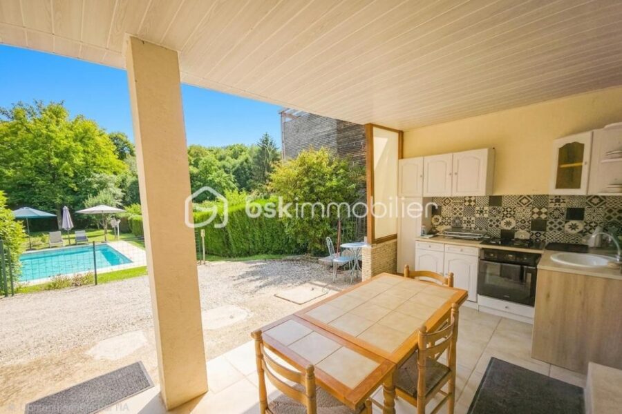 Maison à vendre à Fontaine le port