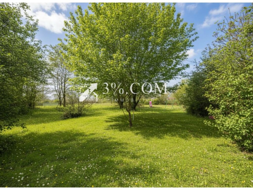 3%COM Belle demeure avec piscine du 27 ares – 8 pièces – 7 chambres – 360 m²