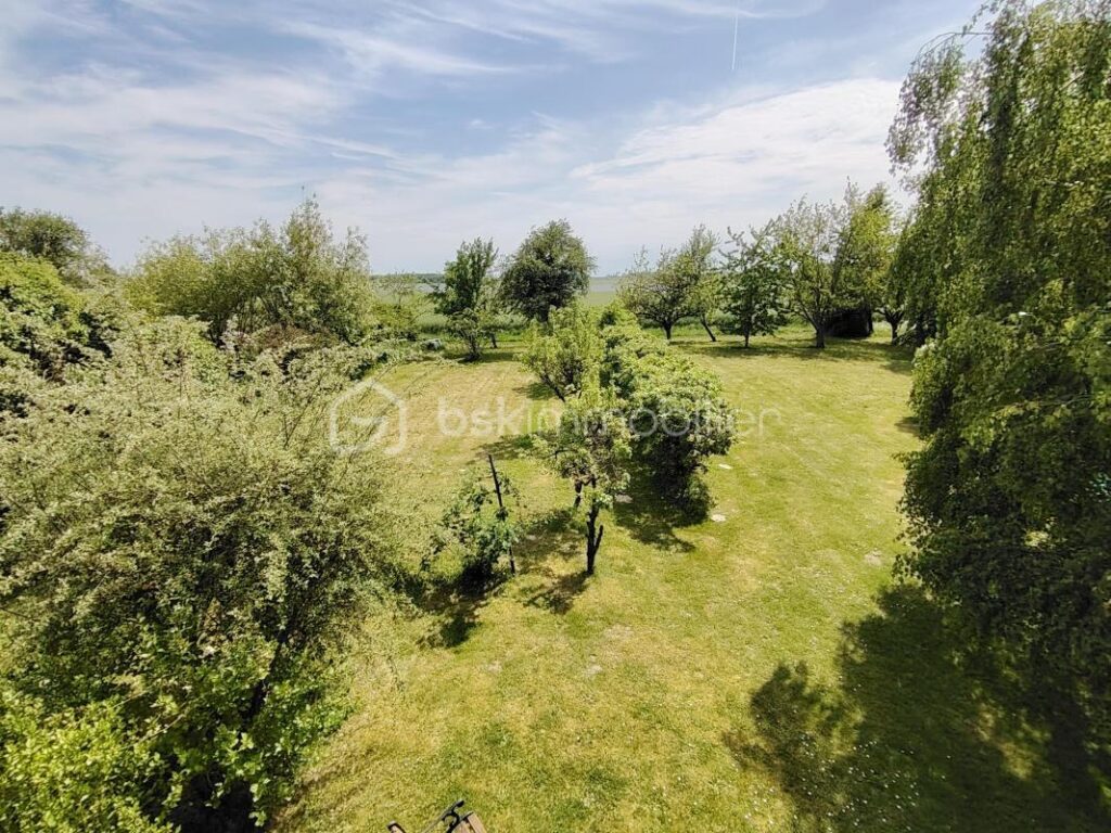 longère 6 pièces 139 m² et gite 56 m² 4 pièces – 6 pièces – 4 chambres – 196 m²
