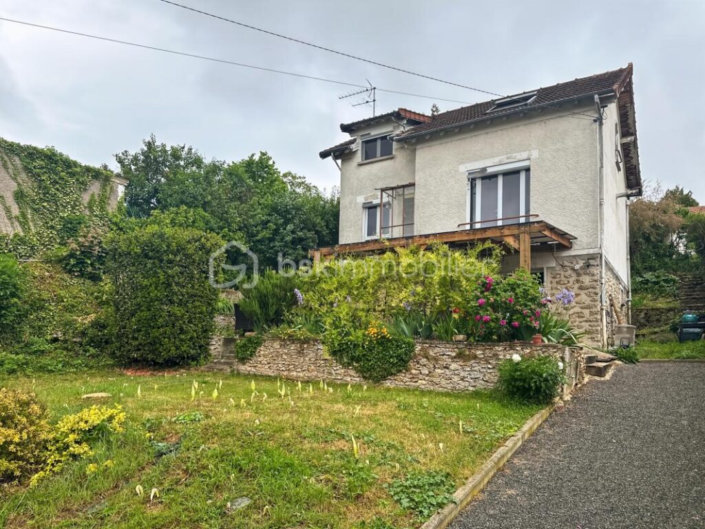 Maison individuelle sur sous-sol total – 4 pièces – 3 chambres – 90 m²