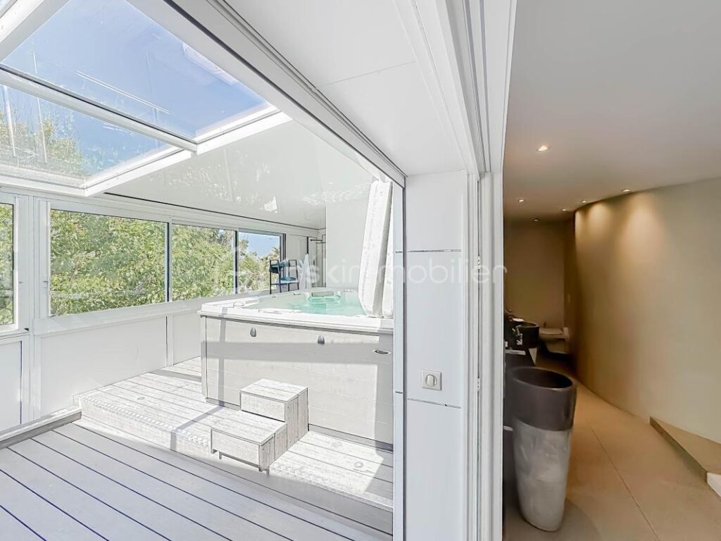 UNIQUE *** Magnifique Appartement T5 de 160m2 avec terrasse de 50m2 Vue Mer à PALAVAS *** – 5 pièces – 3 chambres – 160 m²