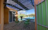 Maison de plain-pied prête à vivre avec piscine, garage et vue ouverte sur le Luberon sur terrain plat et clôturé de 1549 m² – 7 pièces – 4 chambres – 150 m²