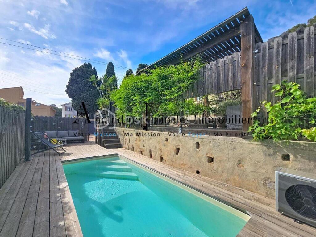 Villa familiale coup de coeur aux accents de vacances !! – 4 pièces – 4 chambres – 137 m²