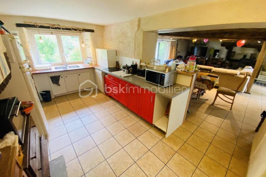 Maison à vendre à Loyat