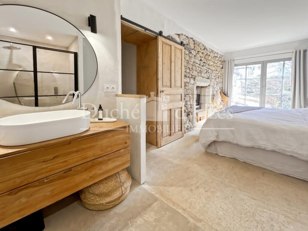 Maison – 5 pièces – 4 chambres – 131 m²