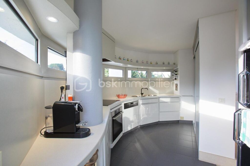 Propriété d’exception à Étables-sur-Mer – 7 pièces – 4 chambres – 248 m²