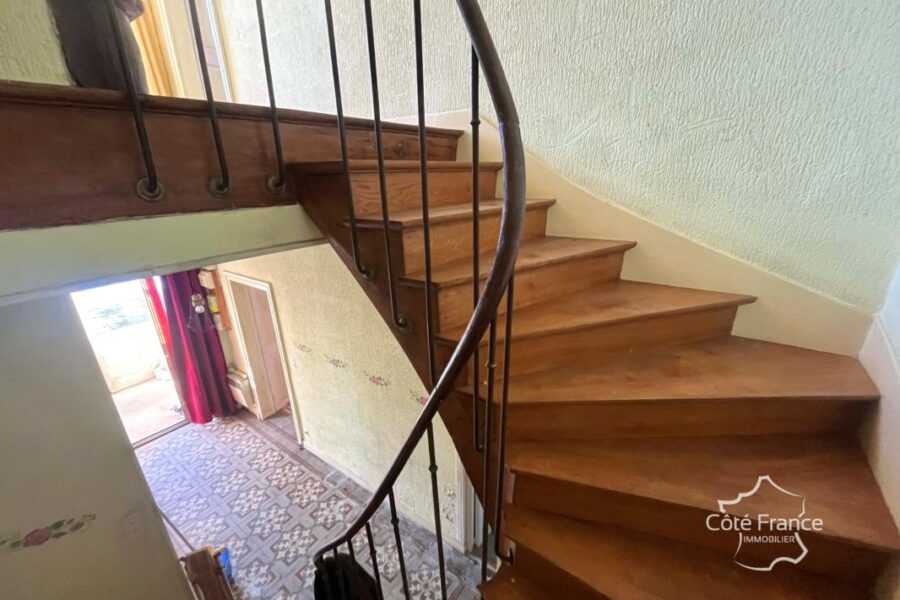 Maison à vendre à Molesmes