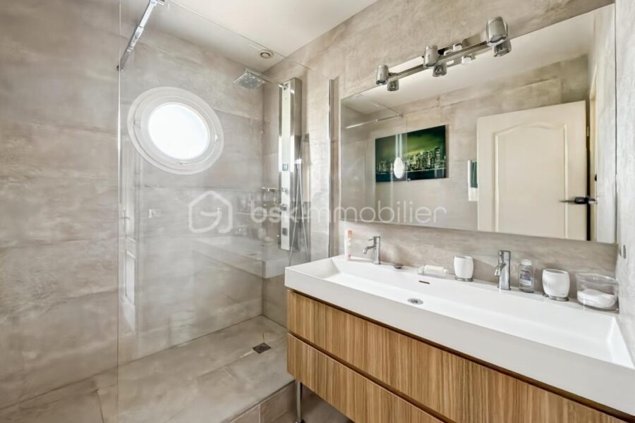 Maison à vendre à Saint germain les corbeil — Vue parc & jardin — photo 14