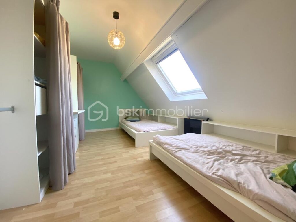 MONTFERMEIL QUARTIER DU MOULIN – 8 pièces – 6 chambres – 150 m²