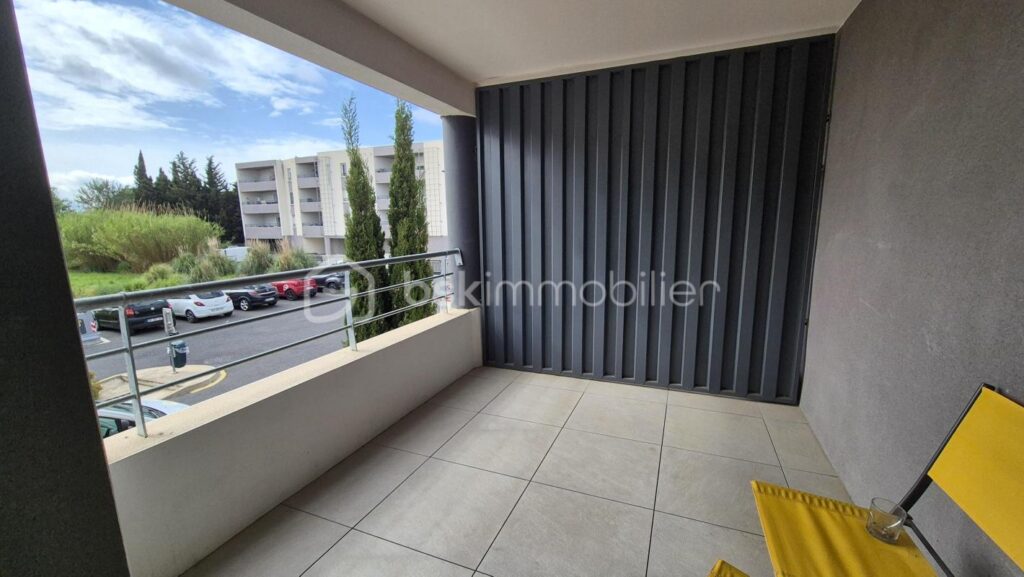 A VENDRE APPARTEMENT T2 CABINE DE 44M² A SAINT CYPRIEN – COTE VILLAGE – EN IMPASSE – TERRASSE – PARKIG PRIVE – LIBRE DE TOUTE OCCUPATION – VUE DEGAGEE – 2 pièces – 1 chambre – 44 m²