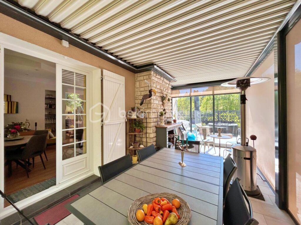 🏡 Élégance, lumière et panorama — Une maison d’exception sur les hauteurs de Jouars Pontchartrain – 8 pièces – 5 chambres – 170 m²
