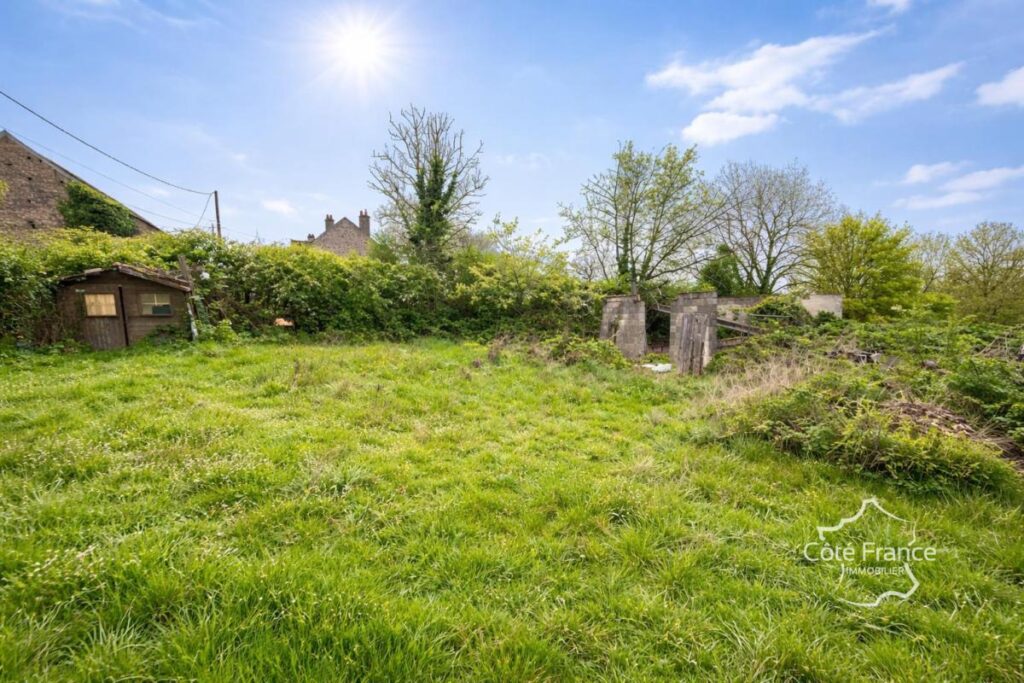charmante maison de 88m2 sur plus d&rsquo;un hectare de terrain co – 4 pièces – 3 chambres – 88 m²
