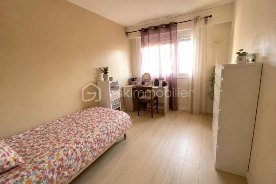 Appartement à vendre à Chilly mazarin — Vue nature — photo 9