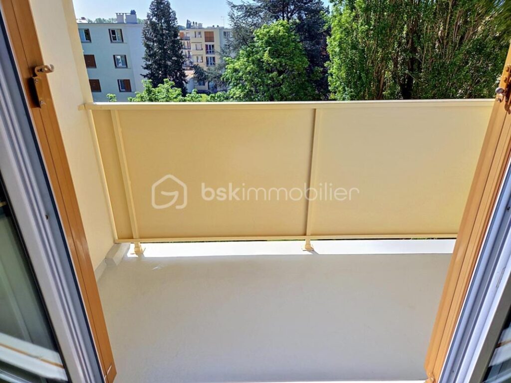 Appartement F4 résidence Chanteclair – 4 pièces – 3 chambres – 72 m²