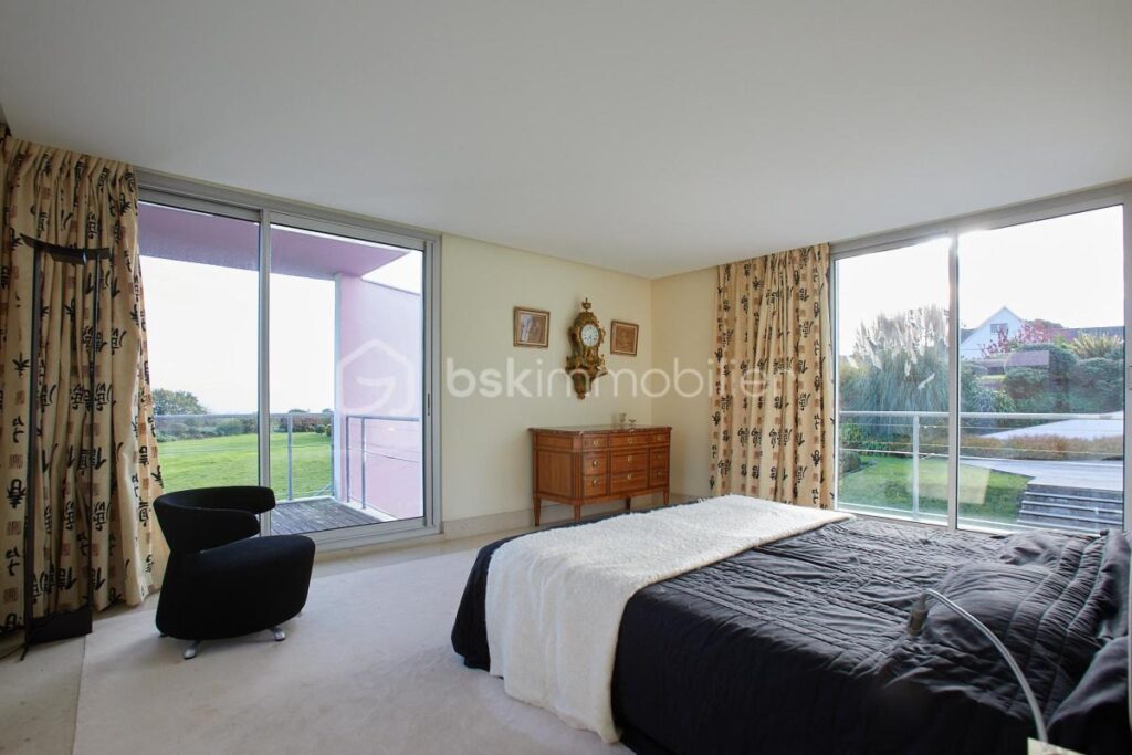Propriété d’exception à Étables-sur-Mer – 7 pièces – 4 chambres – 248 m²