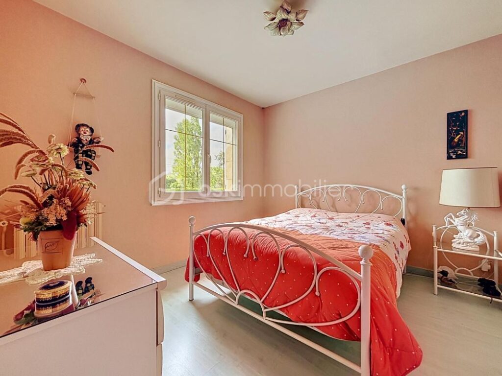 Propriété à Bressuire – 7 pièces – 4 chambres – 164 m²