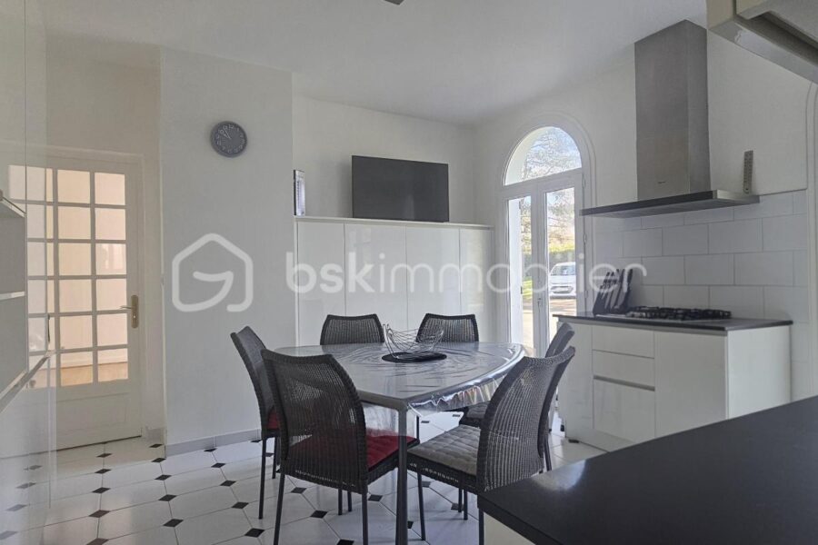 Maison à vendre à Saint remy en rollat