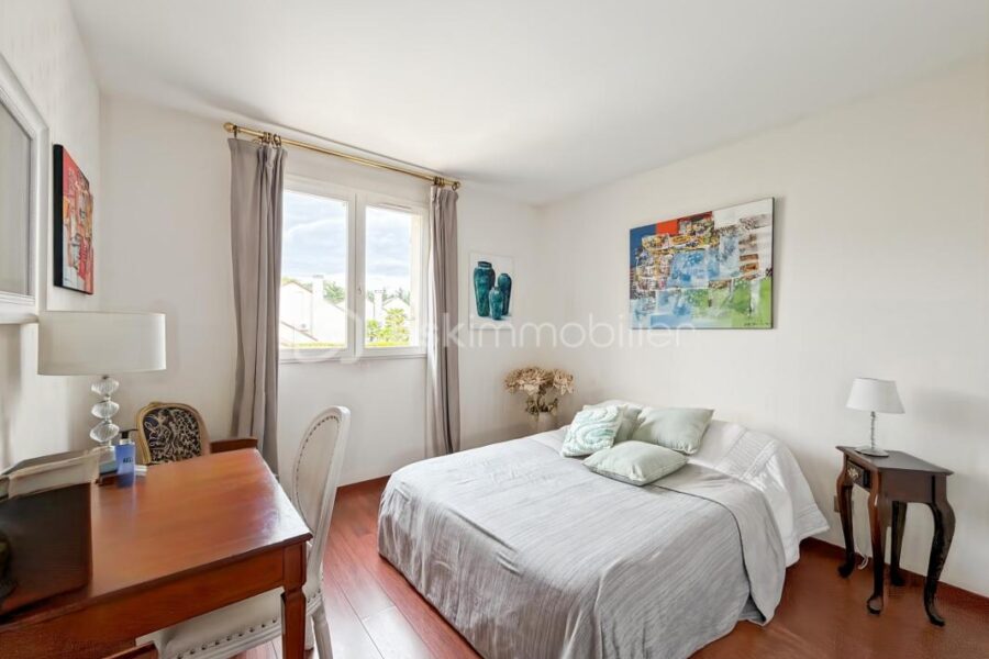 Maison à vendre à Saint germain les corbeil — Vue parc & jardin — photo 15