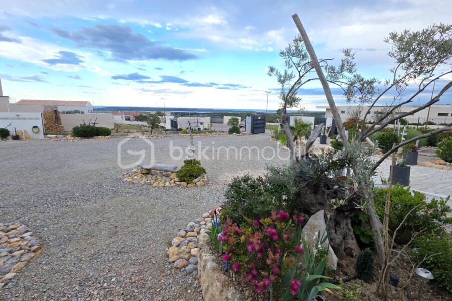 Maison à vendre à Treilles