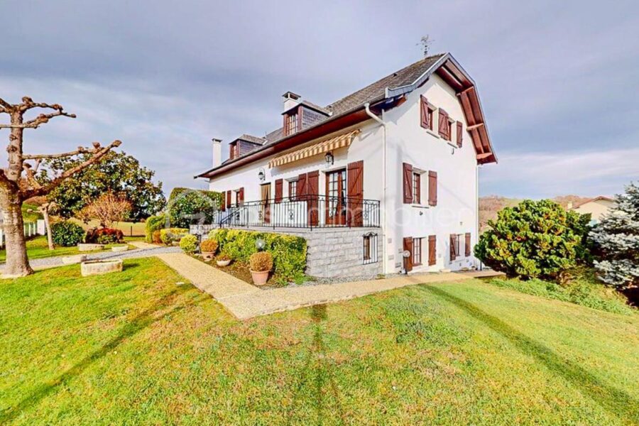 Maison à vendre à Mauleon licharre