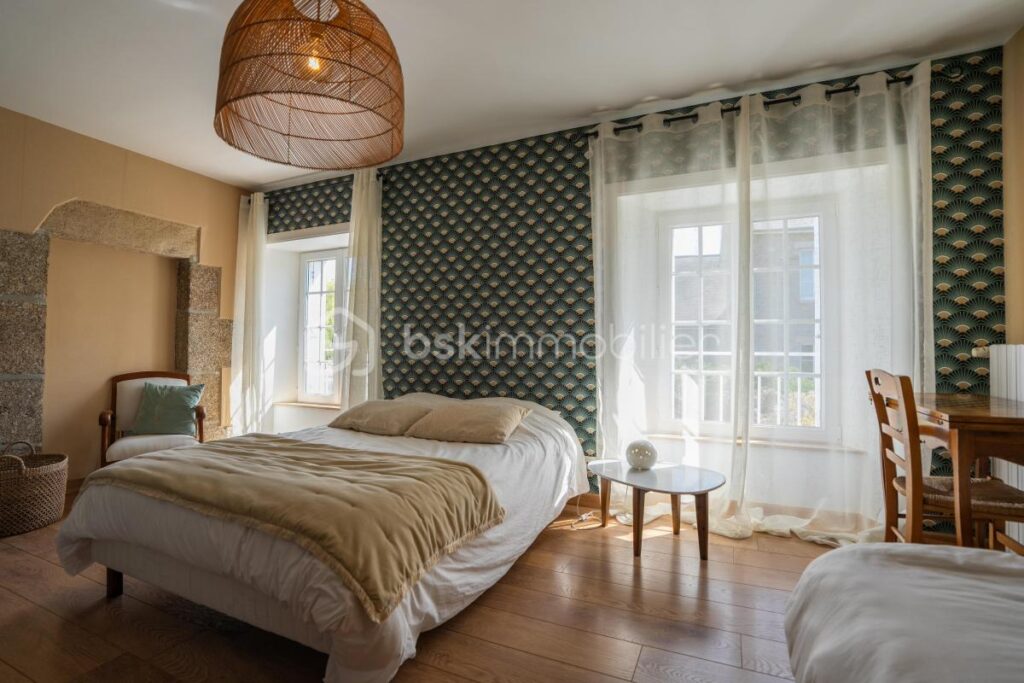 Votre havre de paix rural en pierre au cœur de Valcanville – 6 pièces – 3 chambres – 157 m²