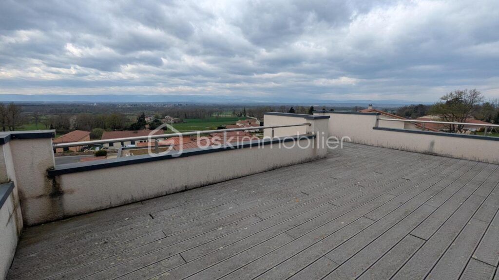 VILLA D&rsquo;ARCHITECTE – 6 pièces – 4 chambres – 163 m²