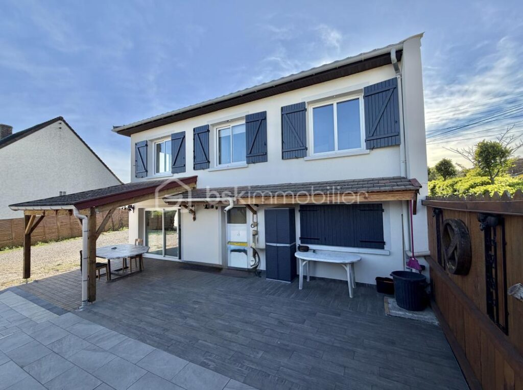 Charmante maison contemporaine en pleine campagne à Viels-Maisons – 5 pièces – 4 chambres – 102 m²