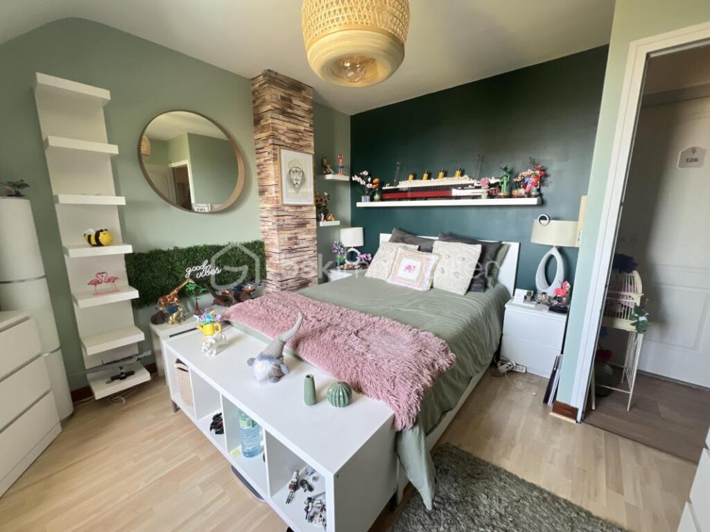 Maison familiale 129 m² – Longjumeau (proche Ballainvilliers et Morangis) – avec piscine – 6 pièces – 4 chambres – 129 m²