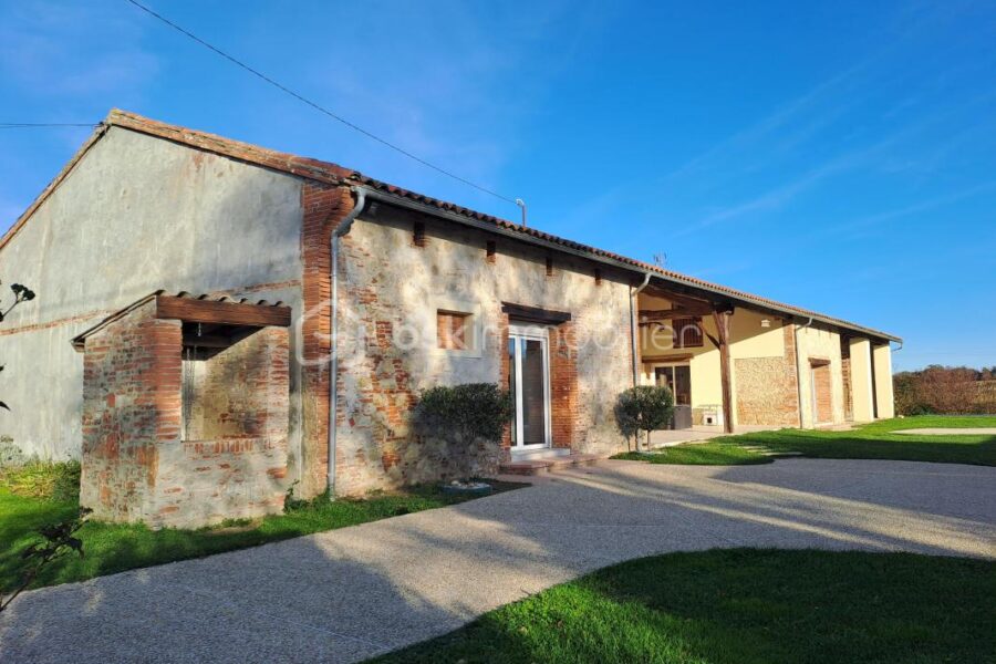Maison à vendre à Lanta