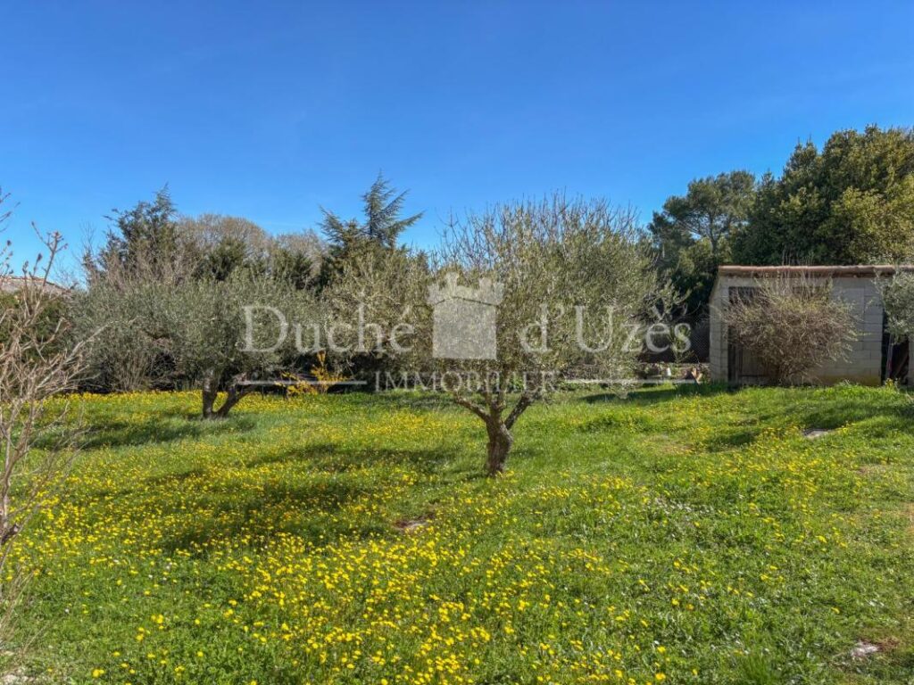 Villa – 8 pièces – 5 chambres – 145 m²