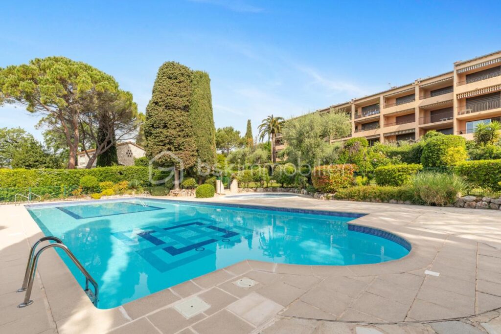 Appartement 2 pièces à Vence – 2 pièces – 1 chambre – 50 m²