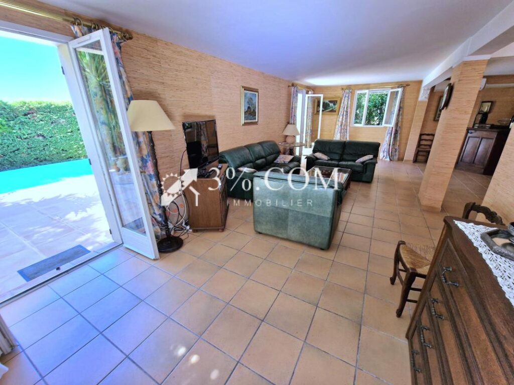 Villa familiale avec vue dégagée aux Golfs – 6 pièces – 3 chambres – 136 m²