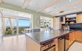 Villa de luxe avec vue sur la mer à vendre à Antibes – 6 chambres, piscine et appartement d&rsquo;invités – 9 pièces – 6 chambres – 350 m²