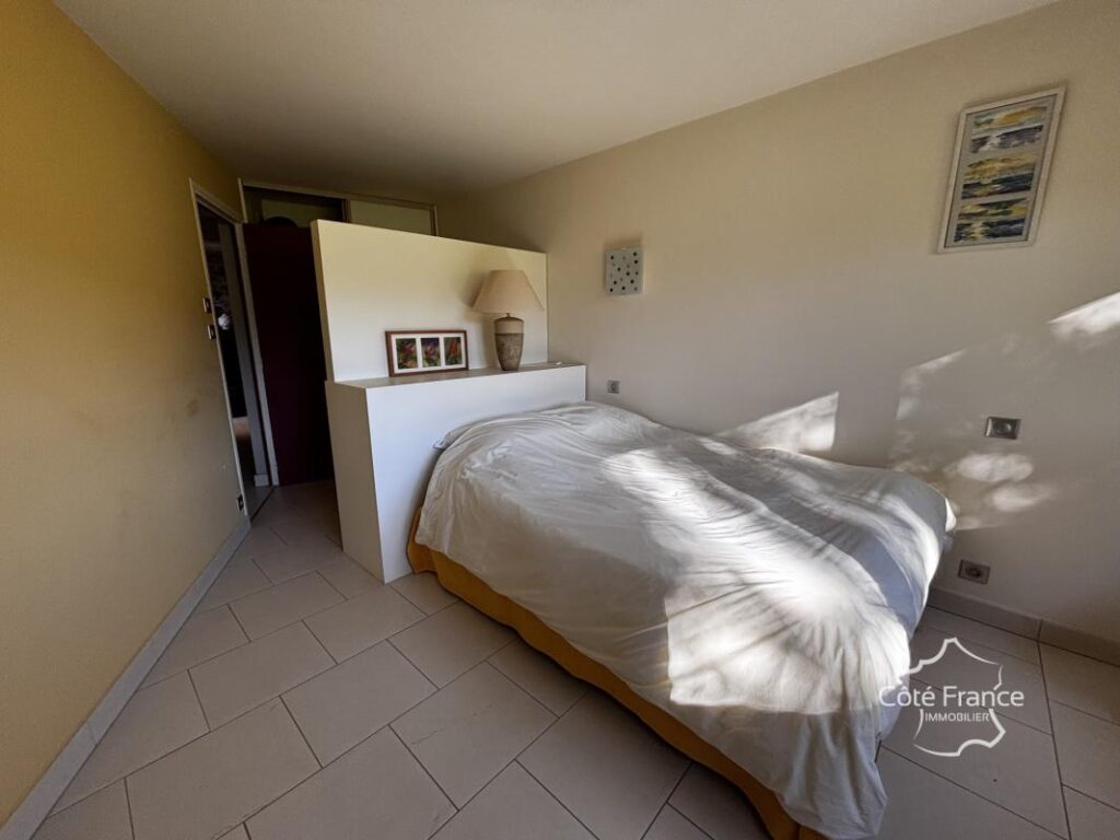 Maison d&rsquo;architecture exceptionnelle de 265 m2 habitable à S – 5 pièces – 4 chambres – 267 m²