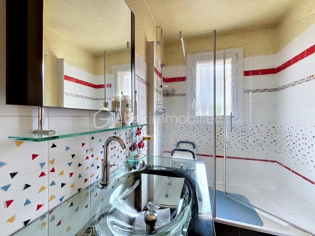 Propriété à Bressuire – 7 pièces – 4 chambres – 164 m²
