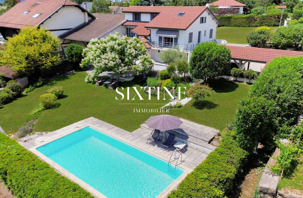 Chaleureuse demeure de caractère en pierre, alliant charme d&rsquo; – 12 pièces – 7 chambres – 297.00 m²