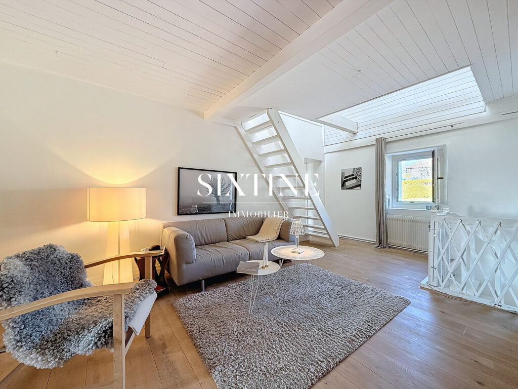 Chaleureuse demeure de caractère en pierre, alliant charme d&rsquo; – 12 pièces – 7 chambres – 297.00 m²