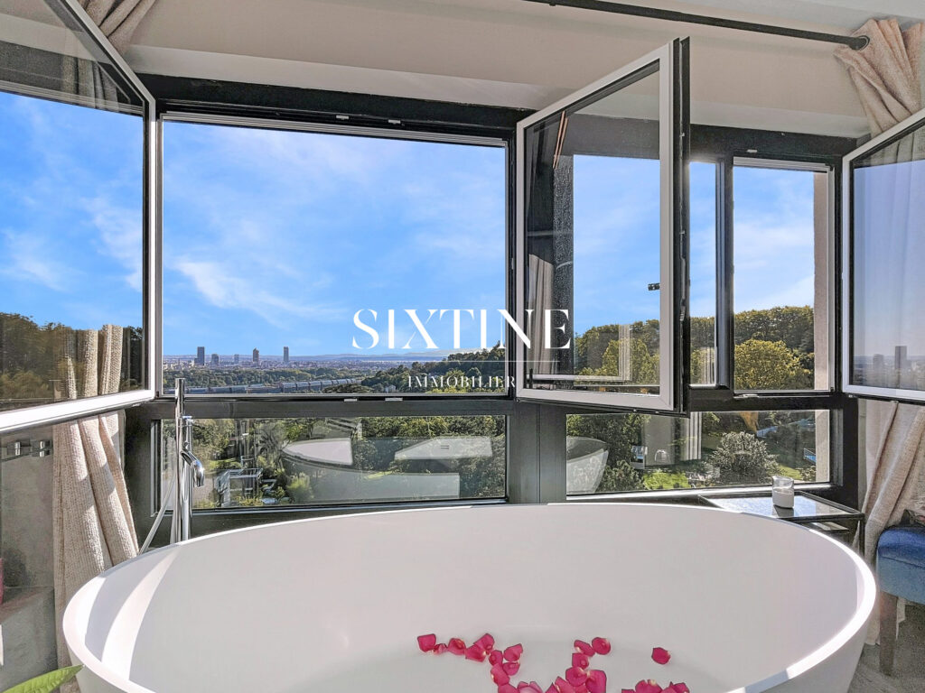 Appartement de standing avec vue panoramique – 5 pièces – 4 chambres – 140.00 m²