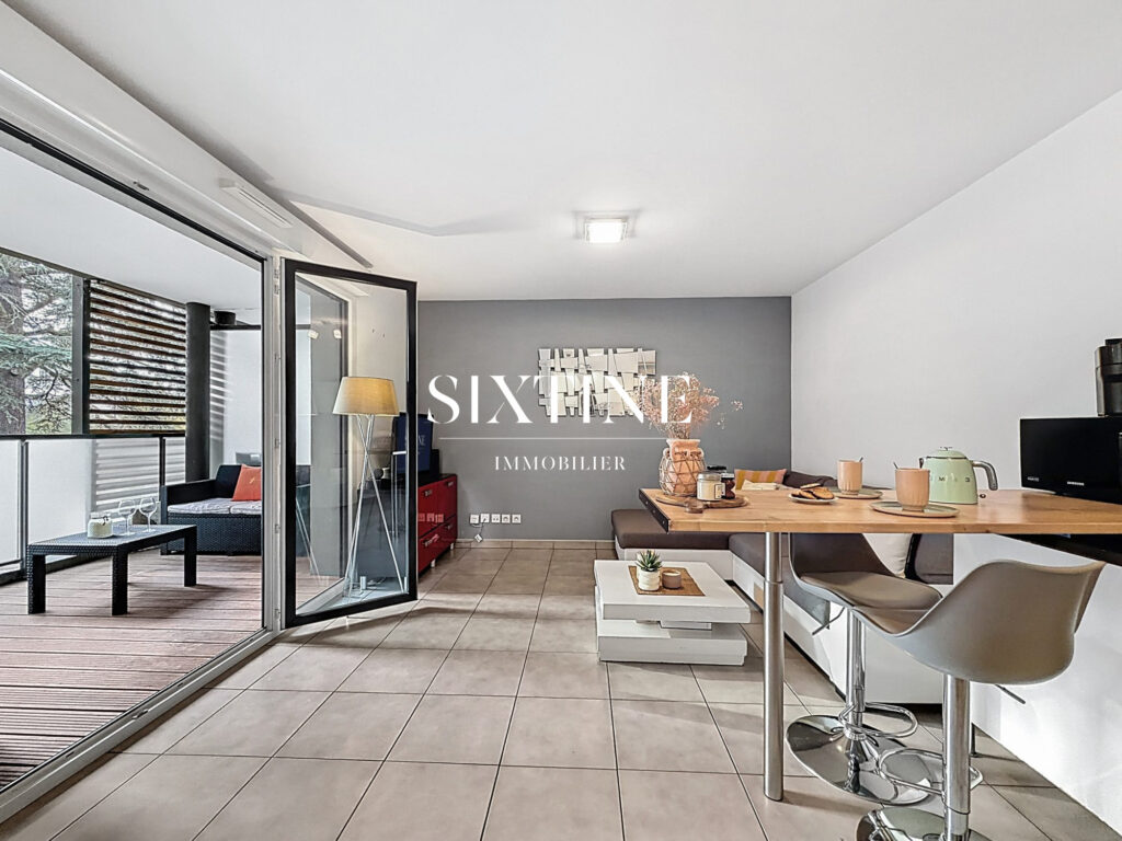 T2 avec balcon et piscine – 2 pièces – 1 chambre – 45.00 m²
