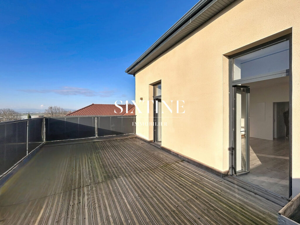 VUE EXCEPTIONNELLE – 5 pièces – 3 chambres – 135.00 m²