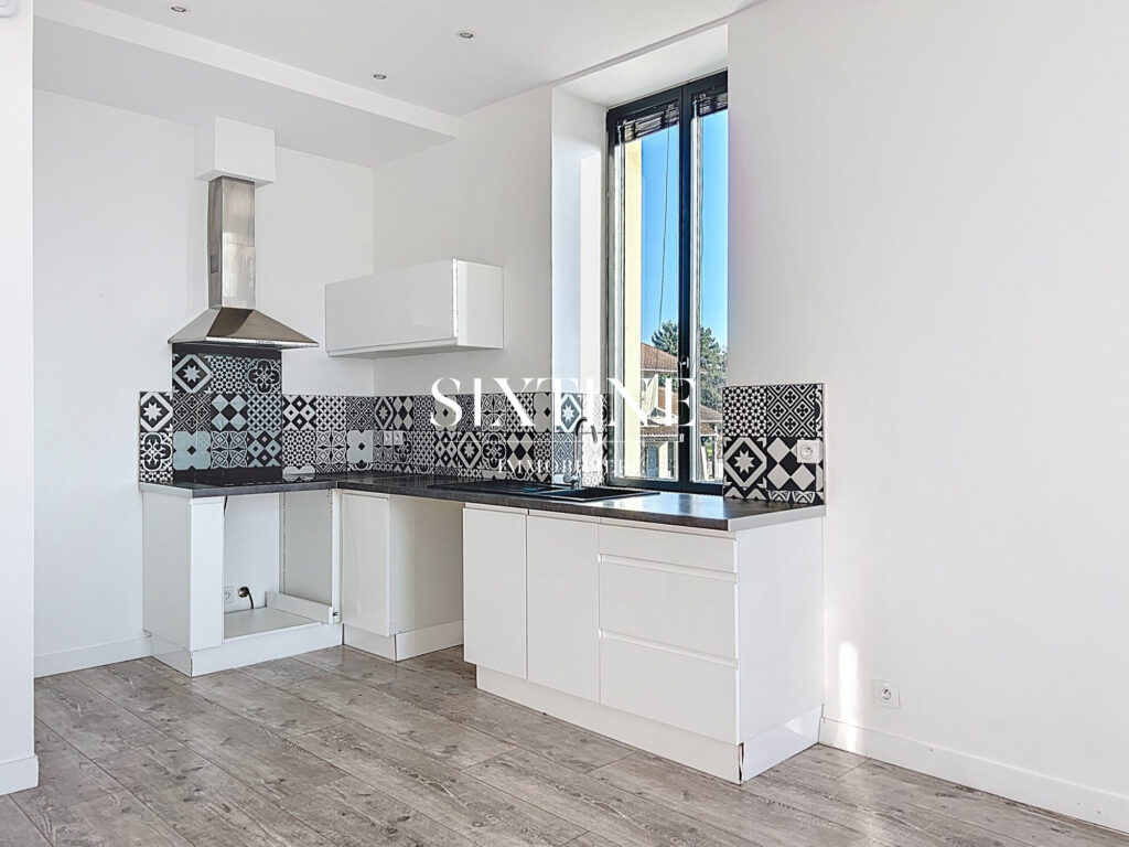 VUE EXCEPTIONNELLE – 5 pièces – 3 chambres – 135.00 m²